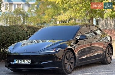 Седан Tesla Model 3 2024 в Кам'янському