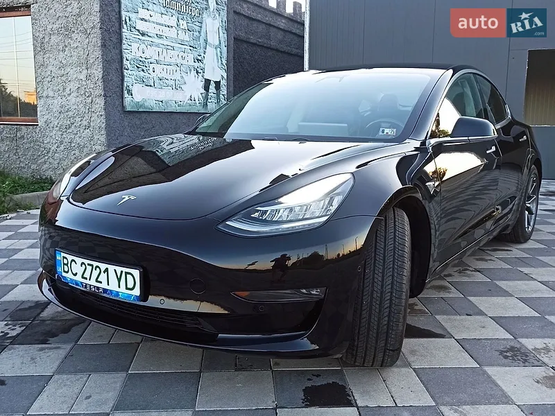 Tesla Model 3