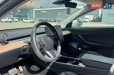 Седан Tesla Model 3 2019 в Києві