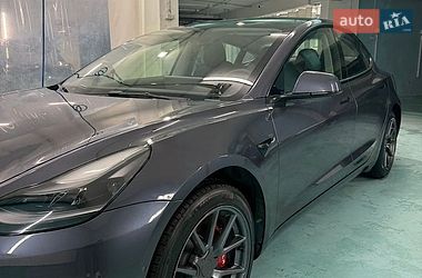 Седан Tesla Model 3 2022 в Киеве