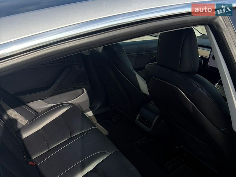 Седан Tesla Model 3 2018 в Черновцах фото 11 Седан Tesla Model 3 2018 в Черновцах