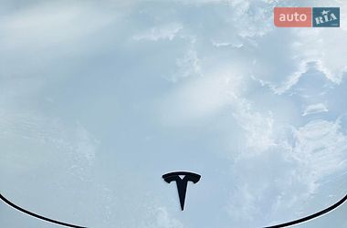 Седан Tesla Model 3 2021 в Киеве