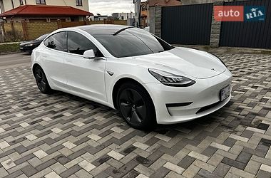 Седан Tesla Model 3 2019 в Києві