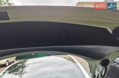 Седан Tesla Model 3 2021 в Киеве