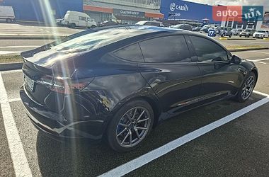 Седан Tesla Model 3 2020 в Киеве