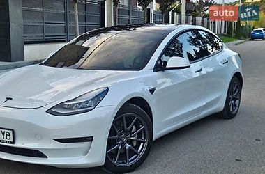 Седан Tesla Model 3 2019 в Ивано-Франковске