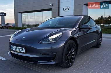 Седан Tesla Model 3 2023 в Львове