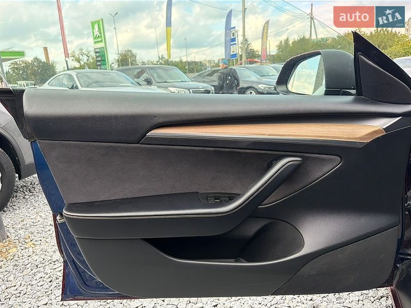 Седан Tesla Model 3 2021 в Стрые фото 15 Седан Tesla Model 3 2021 в Стрые