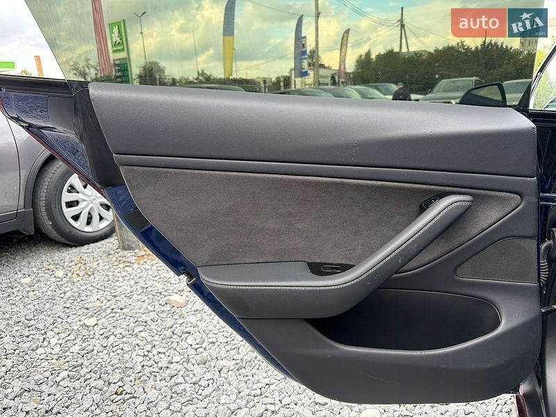 Седан Tesla Model 3 2021 в Стрые фото 16 Седан Tesla Model 3 2021 в Стрые