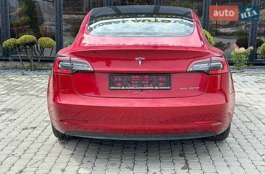 Седан Tesla Model 3 2018 в Львове