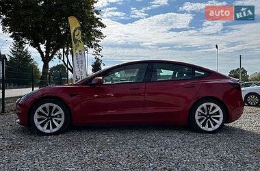 Седан Tesla Model 3 2022 в Коломые