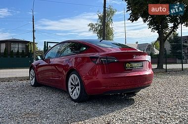 Седан Tesla Model 3 2022 в Коломые