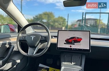 Седан Tesla Model 3 2022 в Коломые