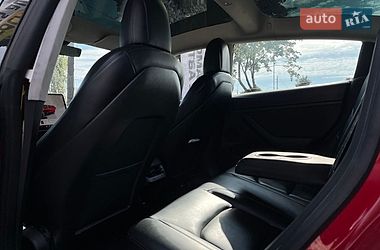 Седан Tesla Model 3 2022 в Коломые