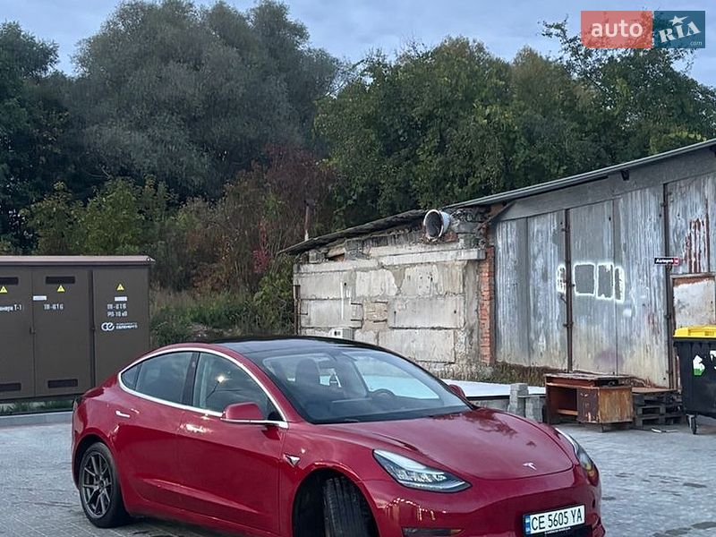 Седан Tesla Model 3 2019 в Ивано-Франковске
