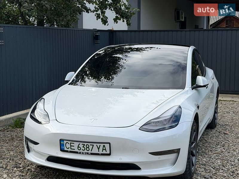 Tesla Model 3 2021