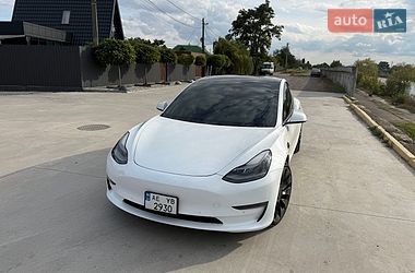 Седан Tesla Model 3 2022 в Павлограді
