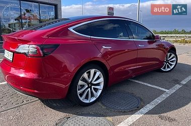 Седан Tesla Model 3 2019 в Киеве