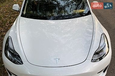 Седан Tesla Model 3 2021 в Днепре
