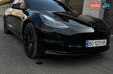 Седан Tesla Model 3 2023 в Тернополі