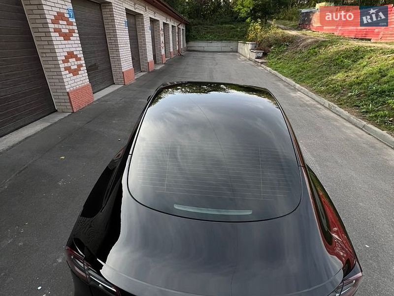 Седан Tesla Model 3 2023 в Тернополі