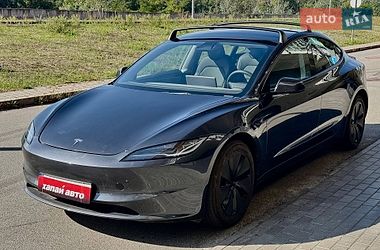 Седан Tesla Model 3 2024 в Киеве