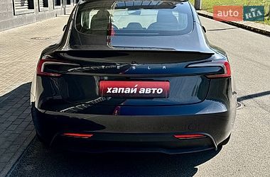 Седан Tesla Model 3 2024 в Києві