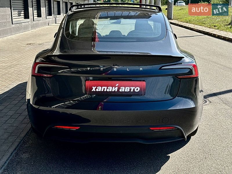 Седан Tesla Model 3 2024 в Києві