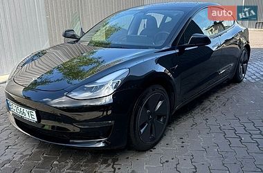 Седан Tesla Model 3 2023 в Львові