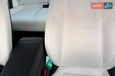 Седан Tesla Model 3 2018 в Киеве