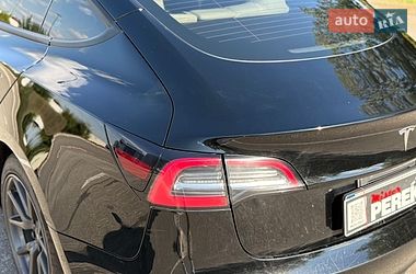 Седан Tesla Model 3 2021 в Киеве