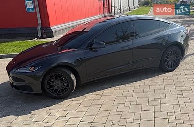 Седан Tesla Model 3 2025 в Ровно