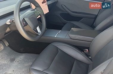 Седан Tesla Model 3 2025 в Рівному