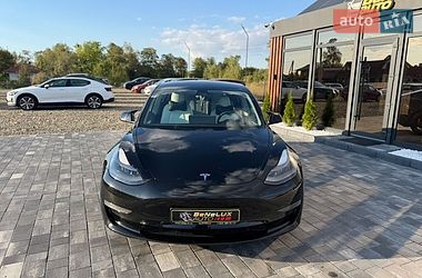 Седан Tesla Model 3 2021 в Коломые