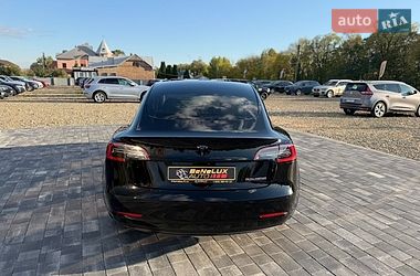 Седан Tesla Model 3 2021 в Коломые