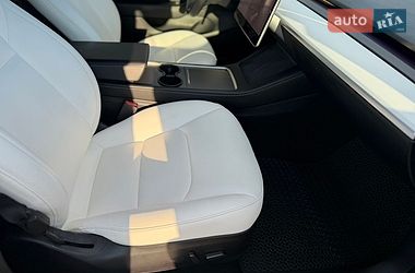 Седан Tesla Model 3 2021 в Коломые