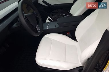 Седан Tesla Model 3 2025 в Кропивницькому