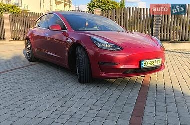Седан Tesla Model 3 2018 в Староконстантинове