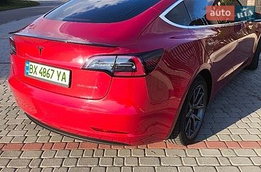 Седан Tesla Model 3 2018 в Староконстантинове