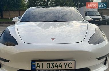 Седан Tesla Model 3 2020 в Києві