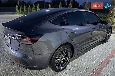 Седан Tesla Model 3 2023 в Львові