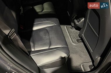 Седан Tesla Model 3 2023 в Львові