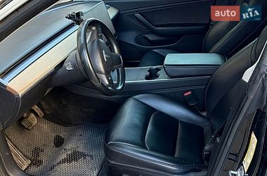 Седан Tesla Model 3 2018 в Луцке