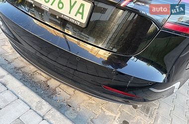 Седан Tesla Model 3 2018 в Луцке