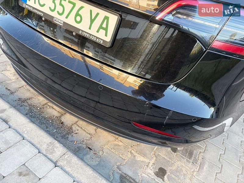 Седан Tesla Model 3 2018 в Луцке