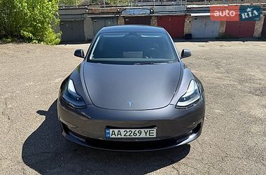 Седан Tesla Model 3 2022 в Києві
