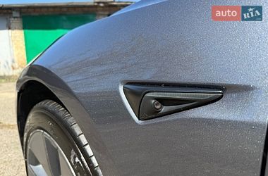 Седан Tesla Model 3 2022 в Києві