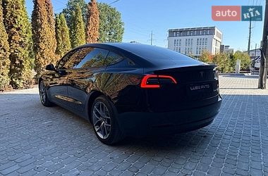 Седан Tesla Model 3 2022 в Львові