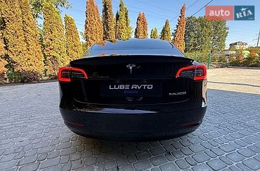 Седан Tesla Model 3 2022 в Львові