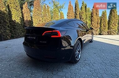 Седан Tesla Model 3 2022 в Львові